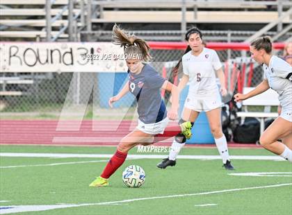 Thumbnail 2 in Wimberley vs Davenport (UIL 4A Region 4 Regional Semifinal) photogallery.