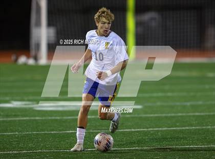 Thumbnail 1 in St. Thomas Aquinas vs. Kearsarge (NHIAA D3 Final) photogallery.