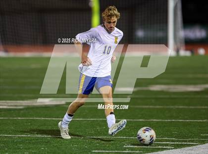 Thumbnail 3 in St. Thomas Aquinas vs. Kearsarge (NHIAA D3 Final) photogallery.