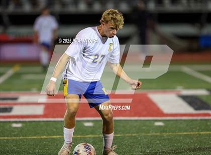 Thumbnail 3 in St. Thomas Aquinas vs. Kearsarge (NHIAA D3 Final) photogallery.