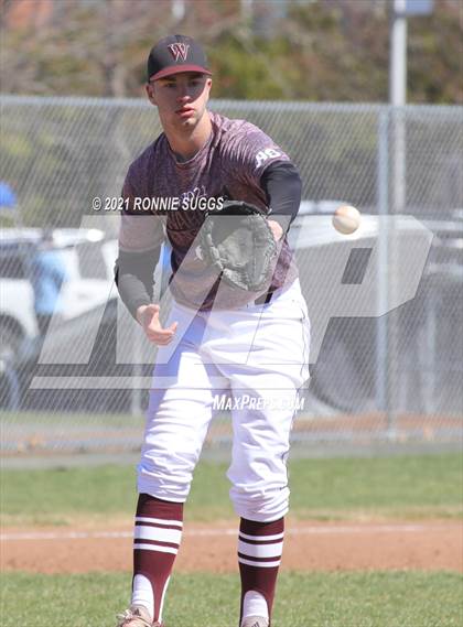 Thumbnail 2 in Enfield @ Windsor (Scrimmage) photogallery.