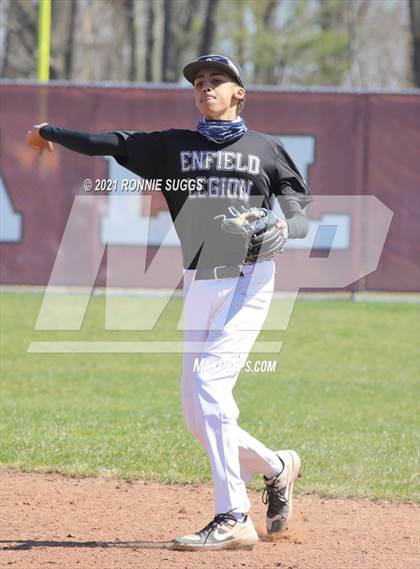 Thumbnail 2 in Enfield @ Windsor (Scrimmage) photogallery.