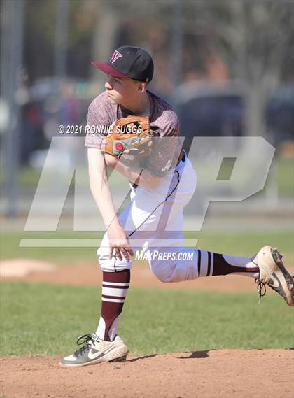 Thumbnail 1 in Enfield @ Windsor (Scrimmage) photogallery.