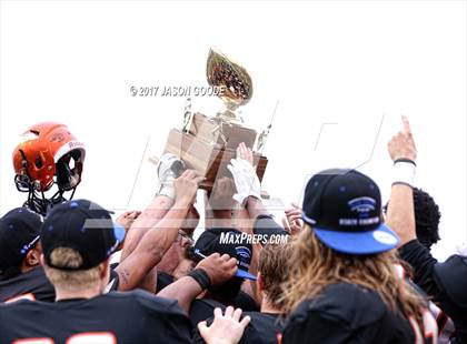 Thumbnail 2 in Greenback vs. Cornersville (TSSAA Division I Class 1A Final)  photogallery.
