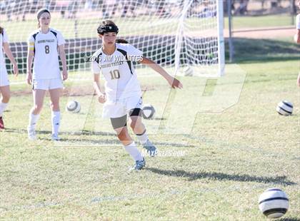 Thumbnail 1 in Round Valley vs. Northland Prep Academy  (AIA 2A Semifinal) photogallery.