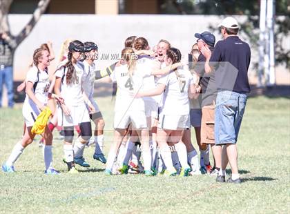 Thumbnail 2 in Round Valley vs. Northland Prep Academy  (AIA 2A Semifinal) photogallery.