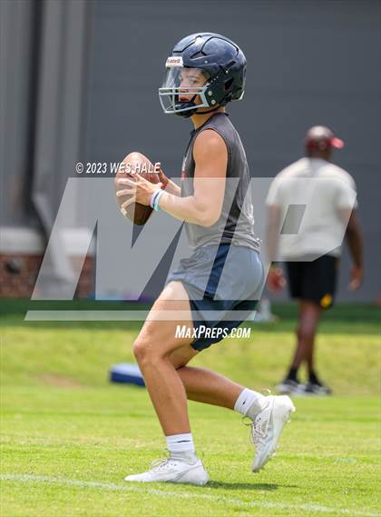 Thumbnail 2 in Lewisburg vs Horn Lake (U of Memphis 7v7) photogallery.