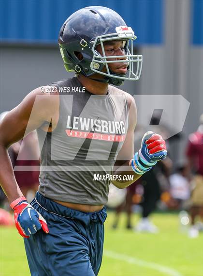 Thumbnail 1 in Lewisburg vs Horn Lake (U of Memphis 7v7) photogallery.