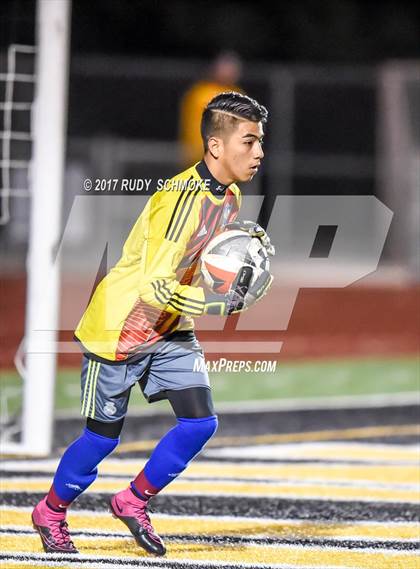 Thumbnail 2 in El Cajon Valley vs. O'Farrell (CIF SDS D5 Final) photogallery.