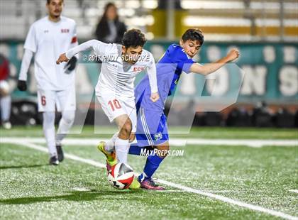 Thumbnail 2 in El Cajon Valley vs. O'Farrell (CIF SDS D5 Final) photogallery.