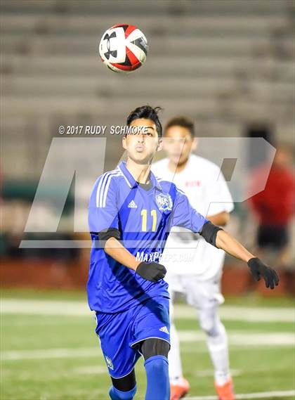 Thumbnail 2 in El Cajon Valley vs. O'Farrell (CIF SDS D5 Final) photogallery.
