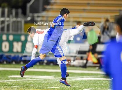 Thumbnail 3 in El Cajon Valley vs. O'Farrell (CIF SDS D5 Final) photogallery.
