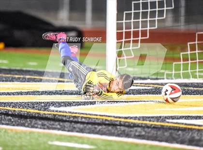 Thumbnail 3 in El Cajon Valley vs. O'Farrell (CIF SDS D5 Final) photogallery.