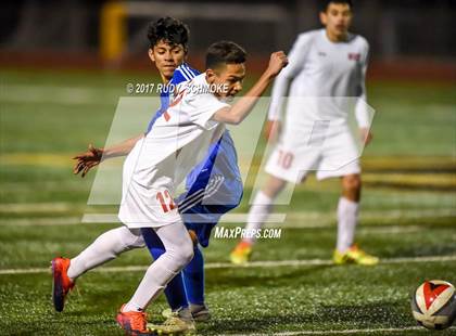 Thumbnail 1 in El Cajon Valley vs. O'Farrell (CIF SDS D5 Final) photogallery.