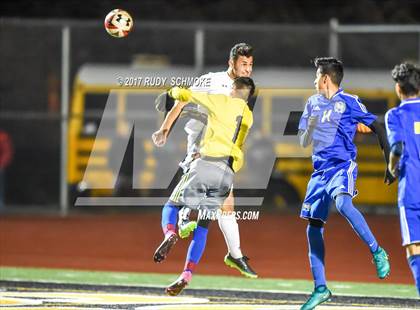 Thumbnail 2 in El Cajon Valley vs. O'Farrell (CIF SDS D5 Final) photogallery.
