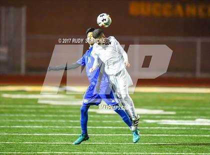 Thumbnail 3 in El Cajon Valley vs. O'Farrell (CIF SDS D5 Final) photogallery.