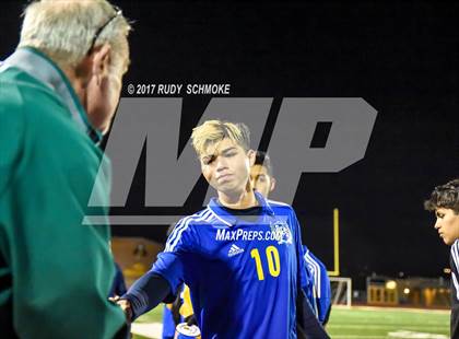 Thumbnail 2 in El Cajon Valley vs. O'Farrell (CIF SDS D5 Final) photogallery.