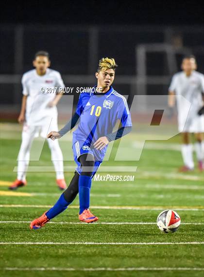 Thumbnail 2 in El Cajon Valley vs. O'Farrell (CIF SDS D5 Final) photogallery.