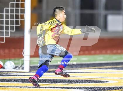 Thumbnail 3 in El Cajon Valley vs. O'Farrell (CIF SDS D5 Final) photogallery.