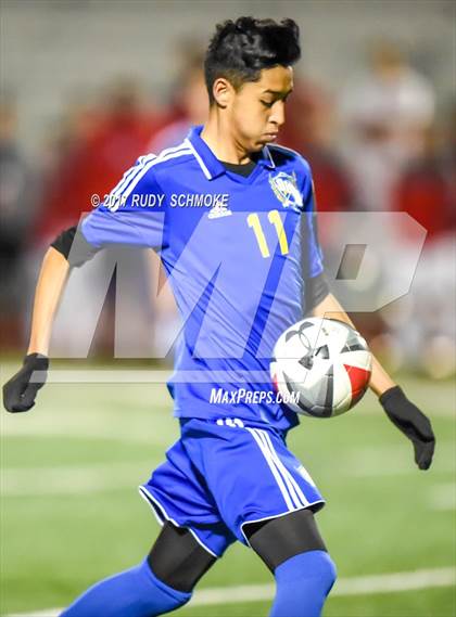 Thumbnail 3 in El Cajon Valley vs. O'Farrell (CIF SDS D5 Final) photogallery.