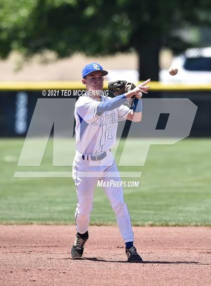 Thumbnail 3 in Parkers Chapel vs Flippin (AAA 2A State Playoff 1st Round) photogallery.