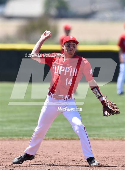 Thumbnail 2 in Parkers Chapel vs Flippin (AAA 2A State Playoff 1st Round) photogallery.