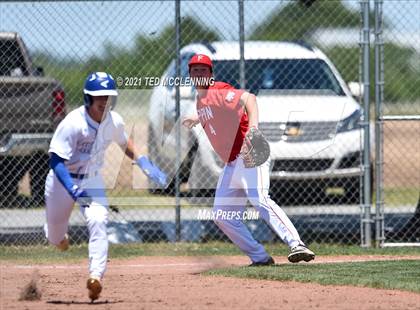 Thumbnail 2 in Parkers Chapel vs Flippin (AAA 2A State Playoff 1st Round) photogallery.