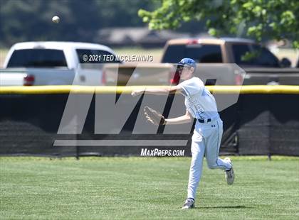 Thumbnail 3 in Parkers Chapel vs Flippin (AAA 2A State Playoff 1st Round) photogallery.