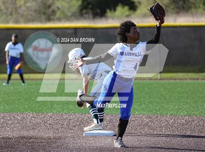 Thumbnail 2 in Poteet @ Seagoville photogallery.