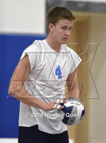 Thumbnail 2 in Loyola vs. Corona Del Mar (CIF SS D1 Final) photogallery.