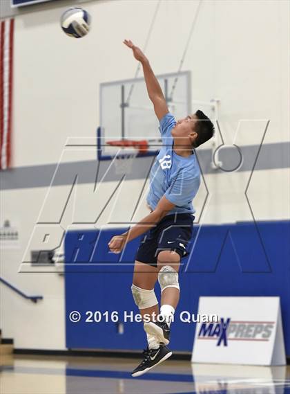 Thumbnail 3 in Loyola vs. Corona Del Mar (CIF SS D1 Final) photogallery.
