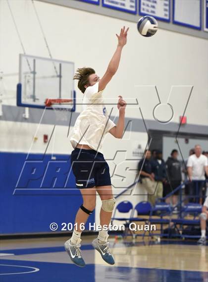 Thumbnail 3 in Loyola vs. Corona Del Mar (CIF SS D1 Final) photogallery.