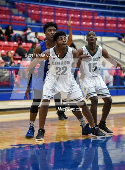 Thumbnail 3 in Houston Christian vs. Lake Ridge (Midway MT Rice Championship) photogallery.