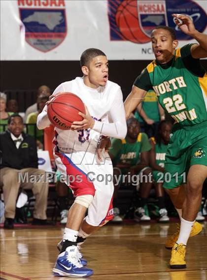 Thumbnail 2 in Pender vs. North Rowan (NCHSAA 1A Final) photogallery.