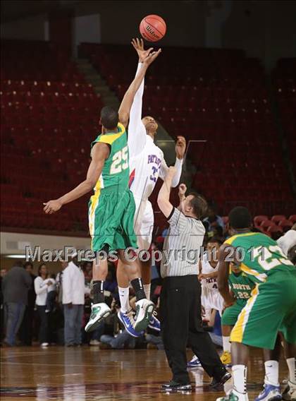 Thumbnail 1 in Pender vs. North Rowan (NCHSAA 1A Final) photogallery.