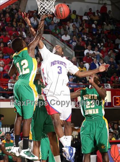Thumbnail 1 in Pender vs. North Rowan (NCHSAA 1A Final) photogallery.