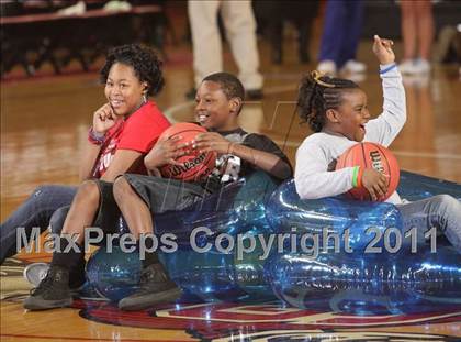 Thumbnail 2 in Pender vs. North Rowan (NCHSAA 1A Final) photogallery.