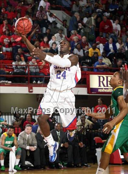 Thumbnail 3 in Pender vs. North Rowan (NCHSAA 1A Final) photogallery.