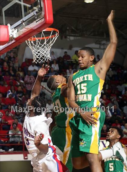 Thumbnail 2 in Pender vs. North Rowan (NCHSAA 1A Final) photogallery.