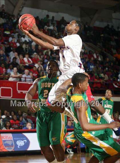 Thumbnail 3 in Pender vs. North Rowan (NCHSAA 1A Final) photogallery.