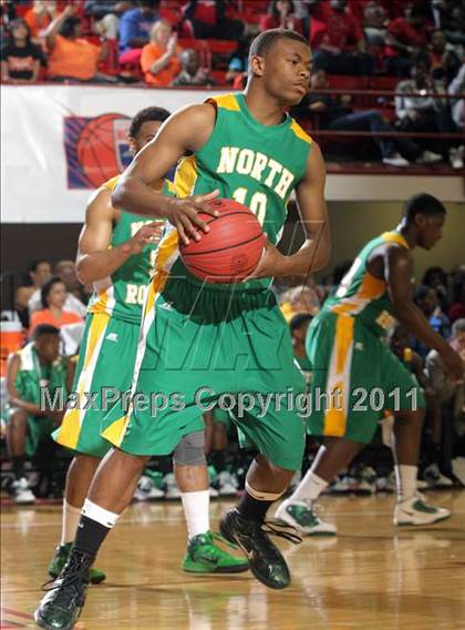 Thumbnail 1 in Pender vs. North Rowan (NCHSAA 1A Final) photogallery.