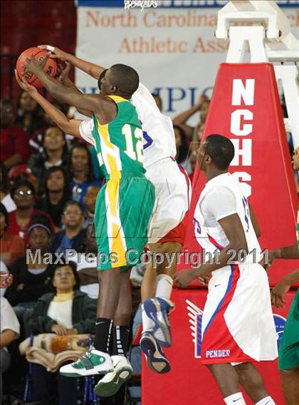 Thumbnail 2 in Pender vs. North Rowan (NCHSAA 1A Final) photogallery.