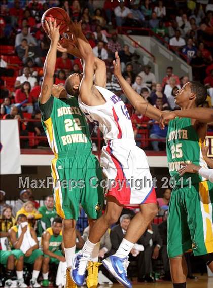 Thumbnail 2 in Pender vs. North Rowan (NCHSAA 1A Final) photogallery.