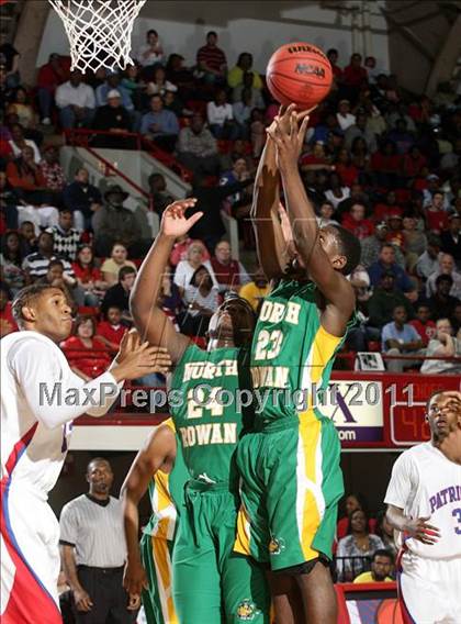 Thumbnail 3 in Pender vs. North Rowan (NCHSAA 1A Final) photogallery.