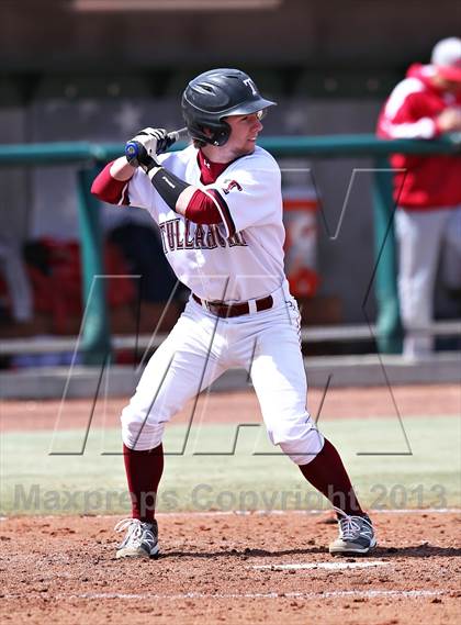 Thumbnail 1 in Tullahoma vs. Mater Dei (National High School Invitational) photogallery.