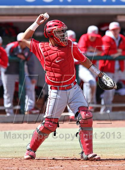 Thumbnail 2 in Tullahoma vs. Mater Dei (National High School Invitational) photogallery.
