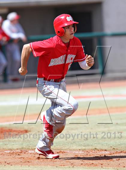 Thumbnail 2 in Tullahoma vs. Mater Dei (National High School Invitational) photogallery.
