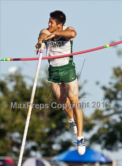 Thumbnail 3 in CIF State Track & Field Championships (Boys Pole Vault) photogallery.