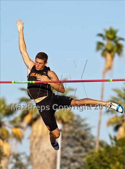 Thumbnail 1 in CIF State Track & Field Championships (Boys Pole Vault) photogallery.
