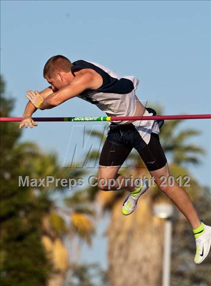 Thumbnail 2 in CIF State Track & Field Championships (Boys Pole Vault) photogallery.